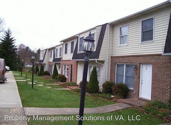 1st image of 160 Larkspur Ln APT 5