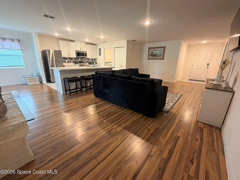 3161 Fergus Ave SE — Photo 6