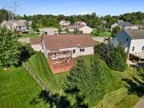 5th image of 3096 Abbey Knoll Dr