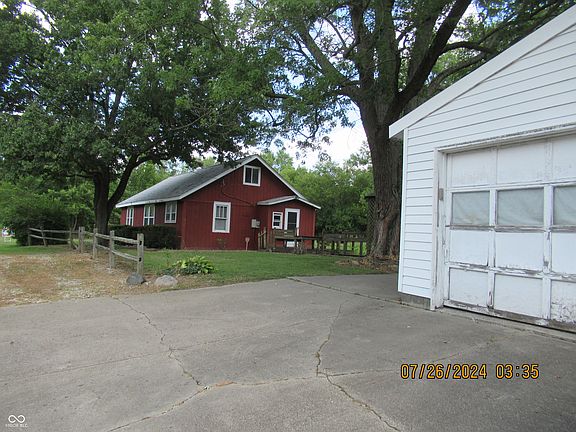 3rd image of 11228 N Iowa Ave