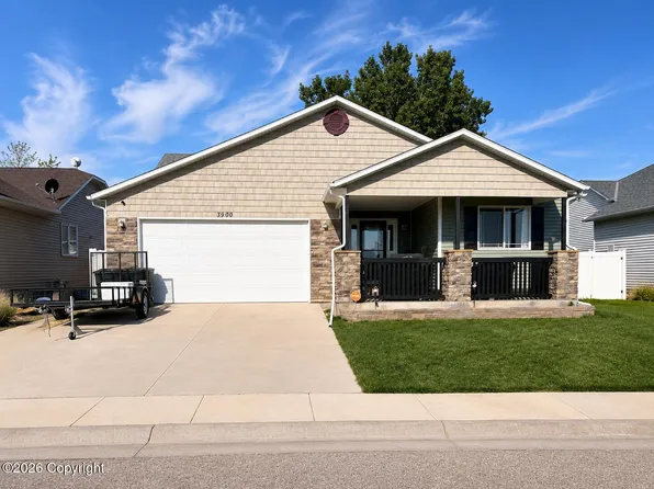 3900 Red Lodge Dr, Gillette, WY 82718