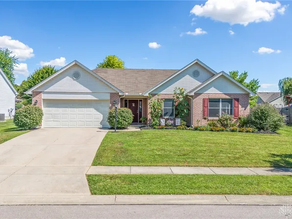 1560 Adamsmoor Dr, Waynesville, OH 45068