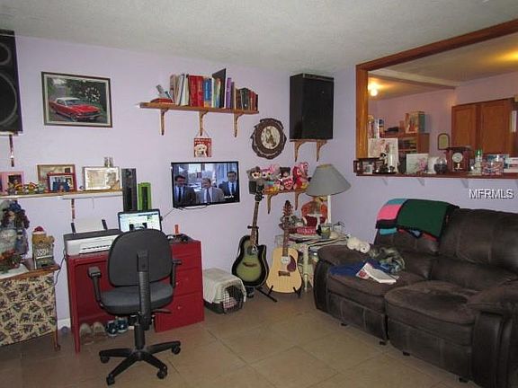 3rd image of 715 Wynn Dr