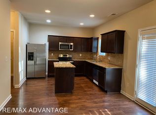 1183 Paris Dr, Hampton, GA 30228