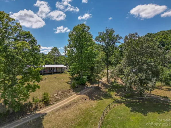 330 Mine Hollow Rd, Hot Springs, NC 28743