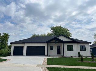 835 Schewe Rd, Middleton, WI 53562