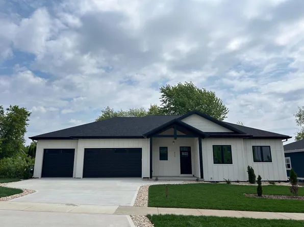 835 Schewe Road, Middleton, WI 53562