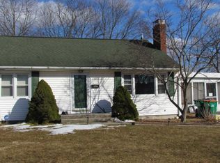 40 Seitz Ter, Poughkeepsie, NY 12603