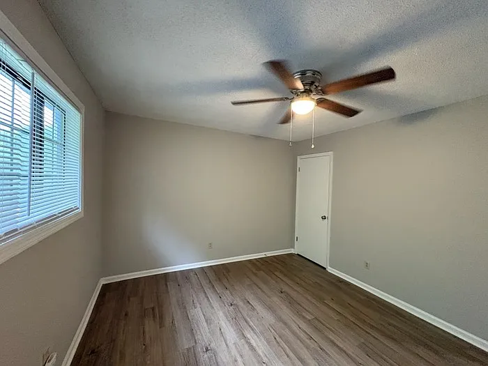 1110 Arbor Dr #6 — Photo 15