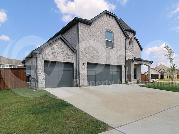 3rd image of 3328 Lakestriker Rd