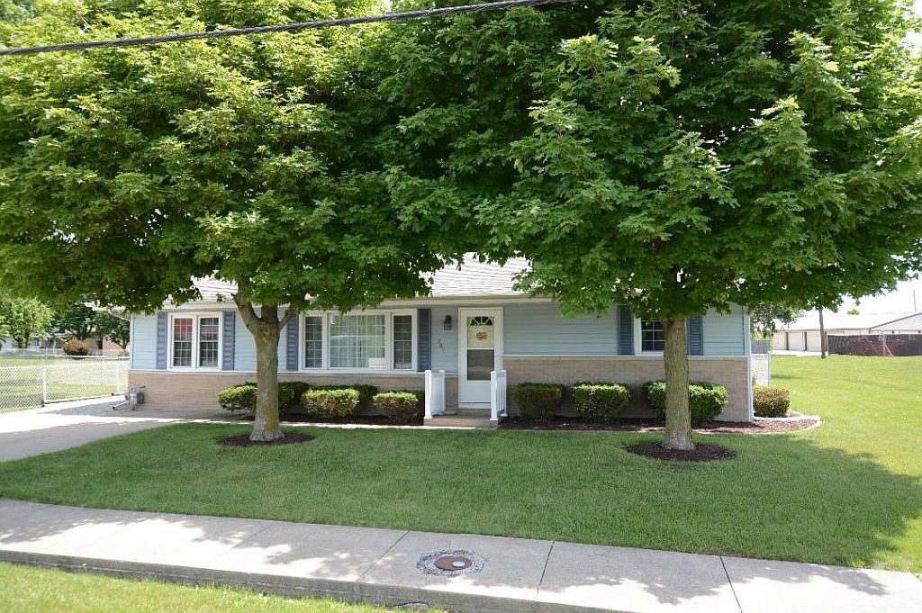 284 S North St, Argenta, IL 62501 Zillow