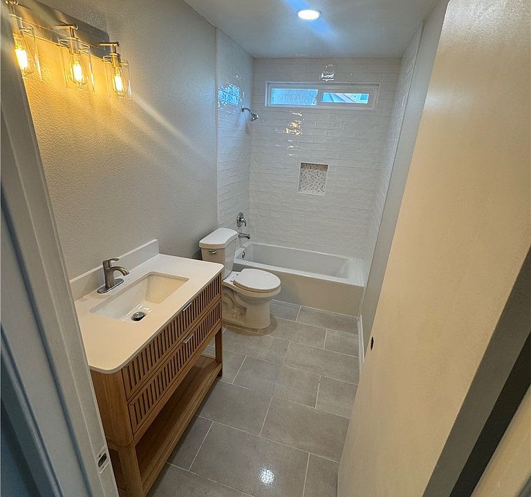 2nd image of 1988 W Sunnyview Dr #1988