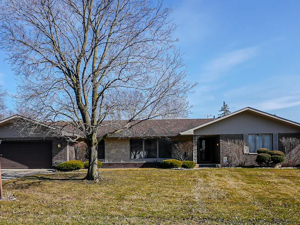 1530 W 4th Pl, Hobart, IN 46342