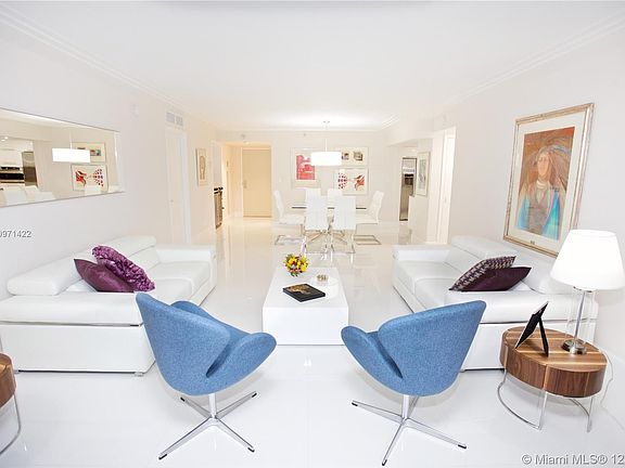 4th image of 1627 Brickell Ave APT 2206
