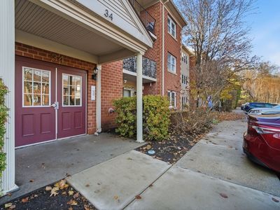 34 Maple Crest Cir APT B, Holyoke, MA, 01040