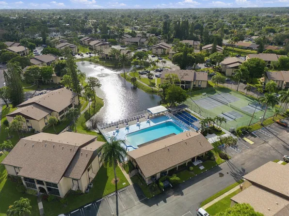 313 PINE RIDGE Circle #C-2, Greenacres, FL 33463