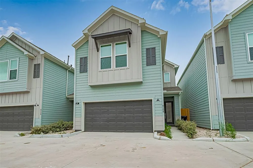 8108 Esther Acres Ln — Photo 1