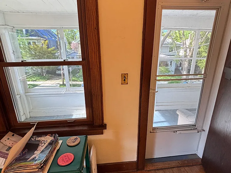 2711 Willard Ave — Photo 3