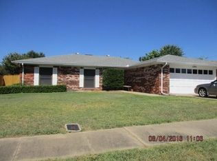 1745 Hawkins St, Ardmore, OK 73401