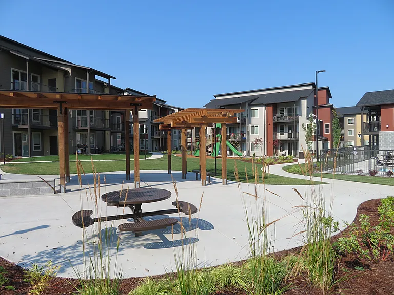 Park77 Apartments — Photo 12