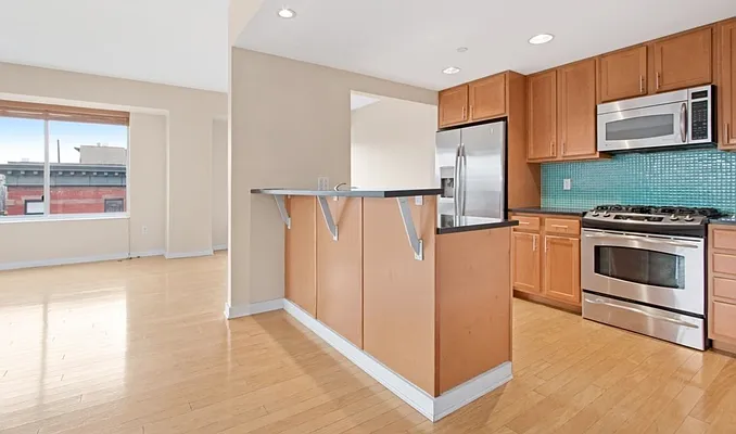 Rented by Compass | media 16