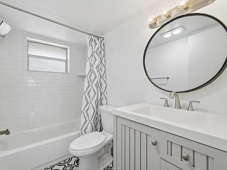 4700 Washington St #506 — Photo 13