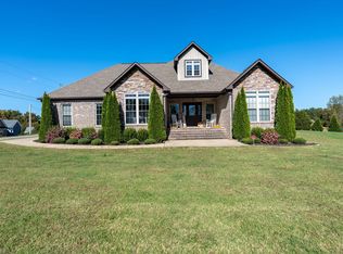 562 Double Eagle Dr, Summertown, TN 38483