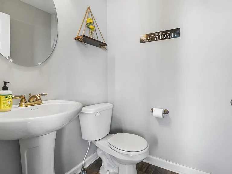 1380 Todd Phillips Ct — Photo 13