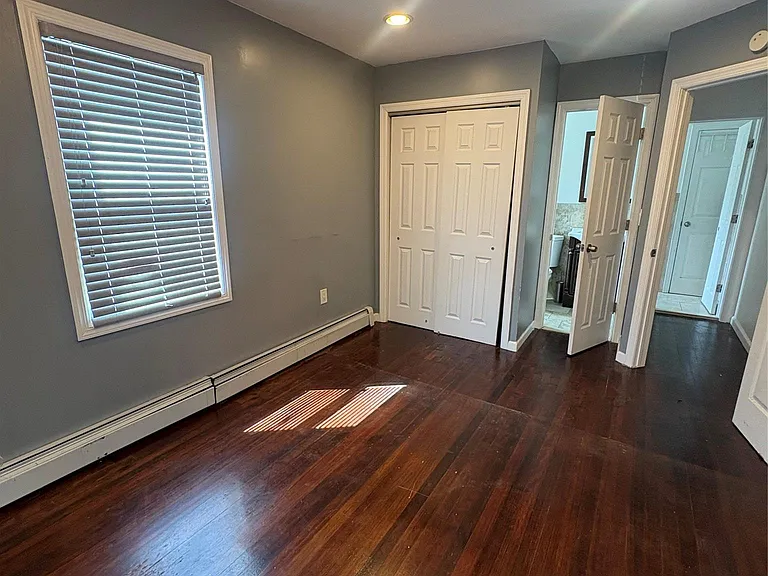 125 Washington Ave — Photo 8