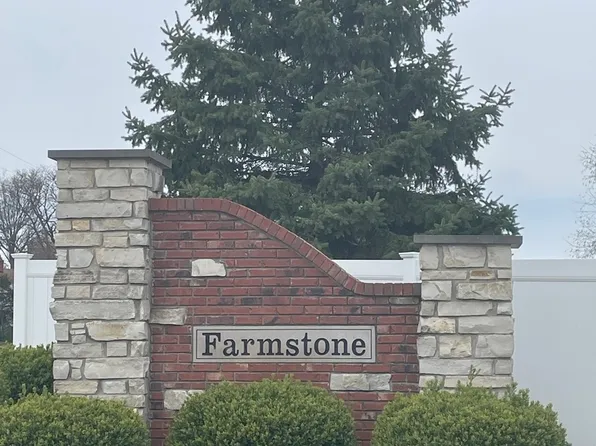 1170 S Farmstone Dr, Coal City, IL 60416