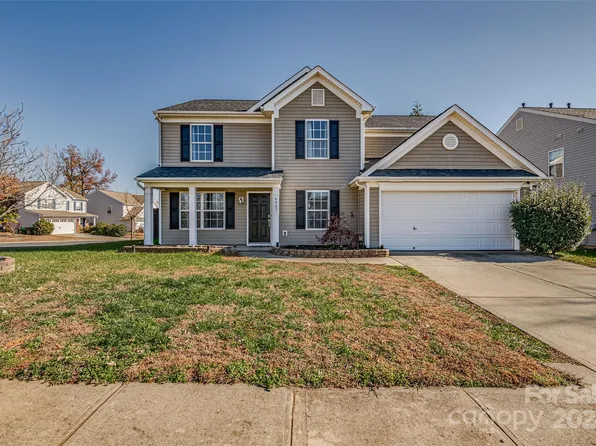 4805 Stowe Derby Dr, Charlotte, NC 28278