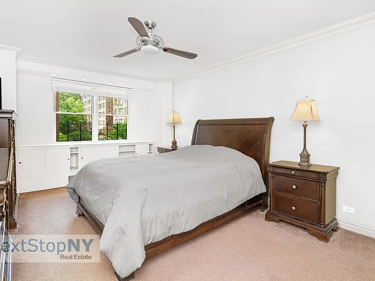 1175 York Ave #4B — Photo 4