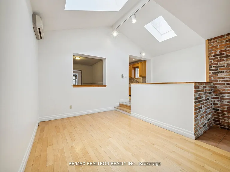 186 Wanless Ave — Photo 23