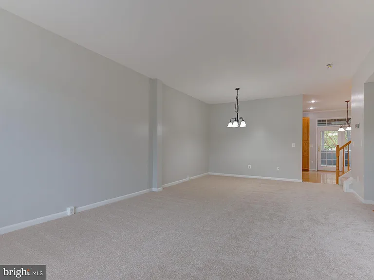 20362 Hartwell St — Photo 5