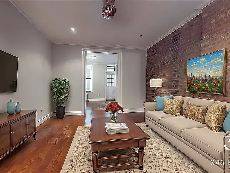 493 2nd Ave #14 — Photo 1