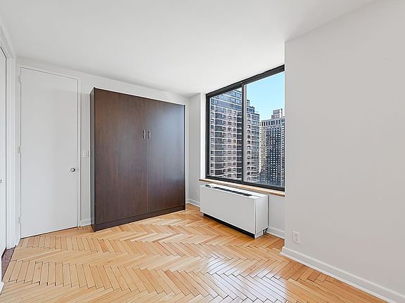 3rd image of 300 E 93rd St APT 24D