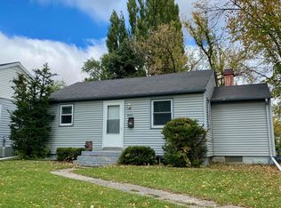 2108 1st Ave N, Grand Forks, ND 58203