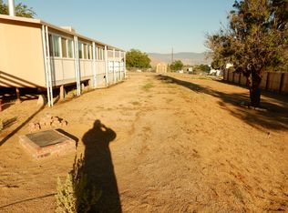 5586 Hooper Rd, Weldon, CA 93283