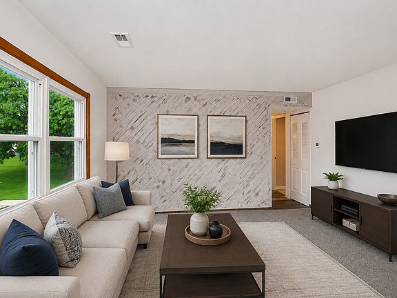 4th image of 320 Joan Ct Unit D