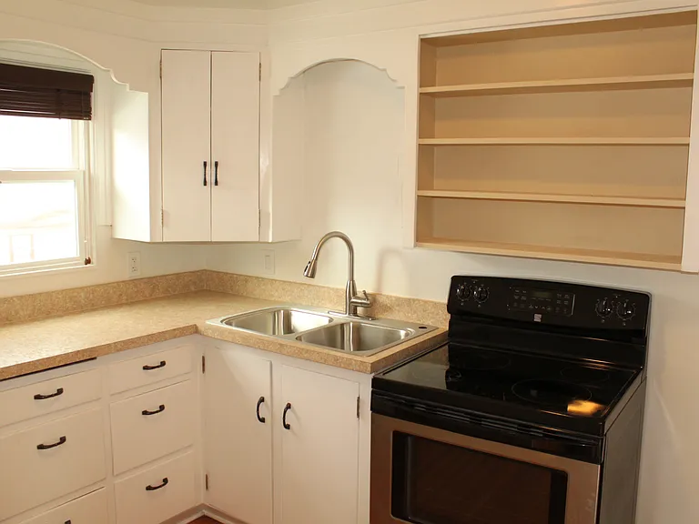 289 N 100 E — Photo 11
