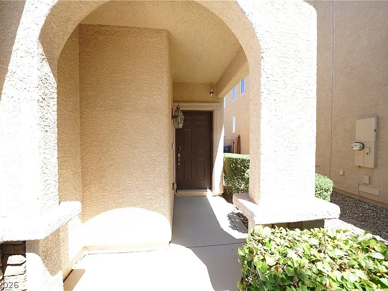 880 Cool Aquamarine St — Photo 2