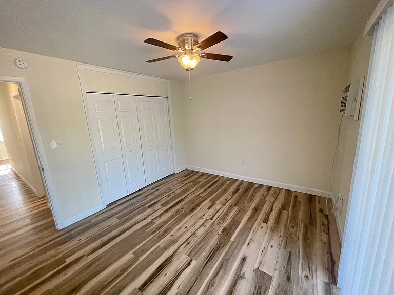 300 Gunn Ave #6 — Photo 10