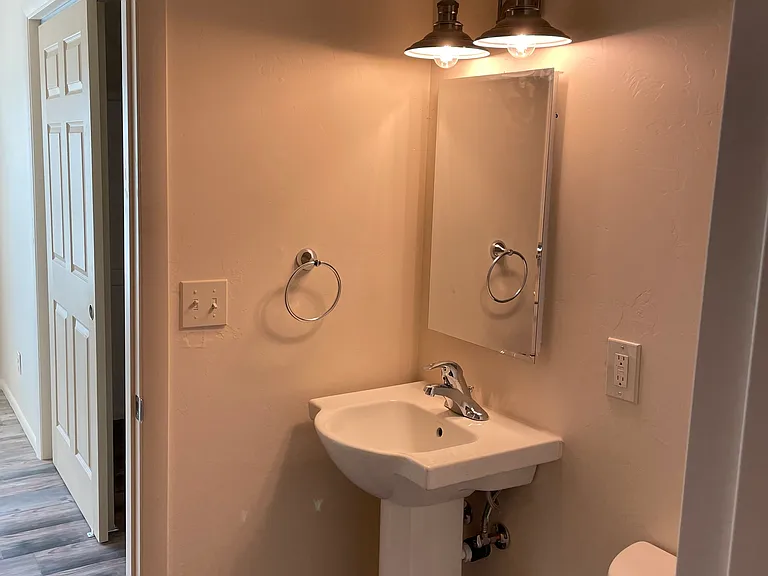 2545 E Spring St #3 — Photo 19