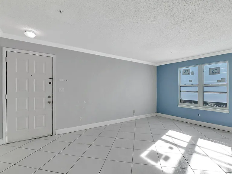 2301 N Congress Ave #23 — Photo 2