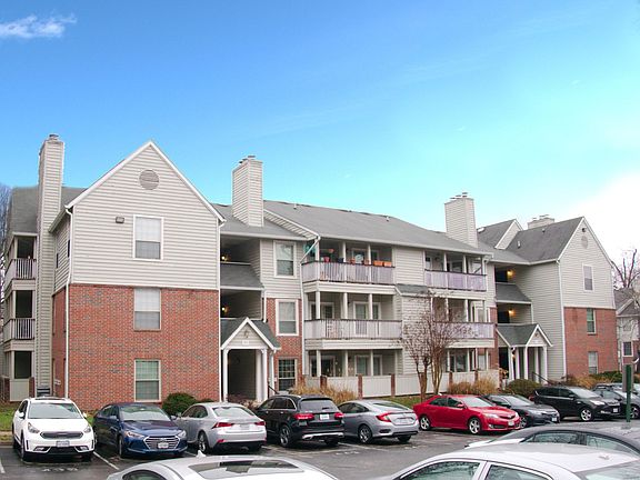 2nd image of 3919 Penderview Dr APT 1833