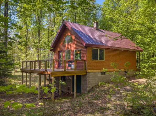 17904 Silver Rd, Lanse, MI 49946