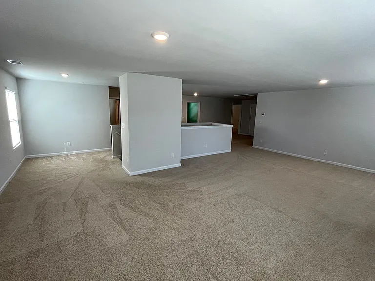 344 Bonhill St — Photo 21