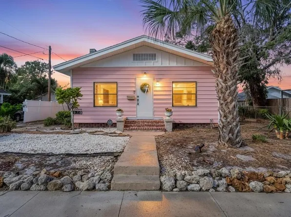 610 22nd St W, Bradenton, FL 34205