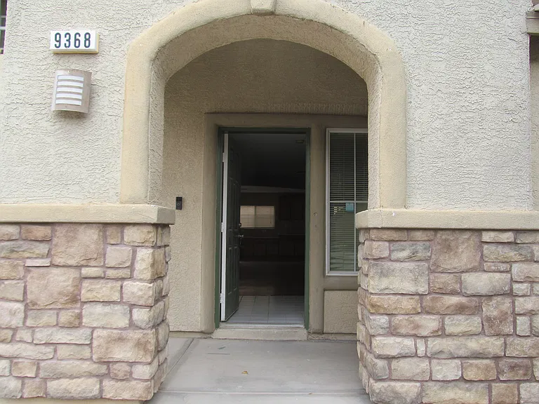 9368 Fort Bayard Ave — Photo 2