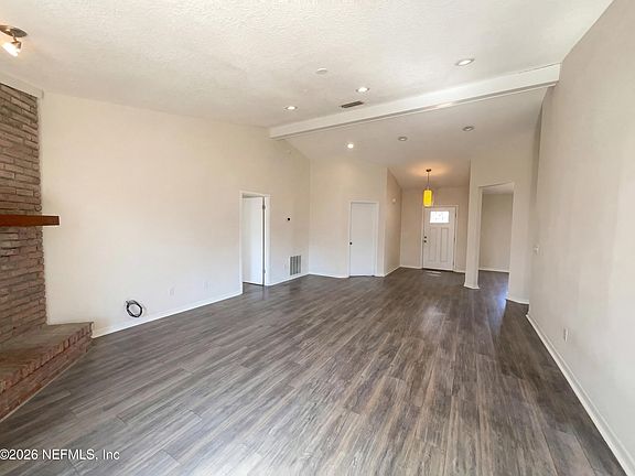 3rd image of 10945 STEEDING HORSE Drive